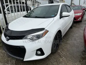 Toyota Corolla 2015 White