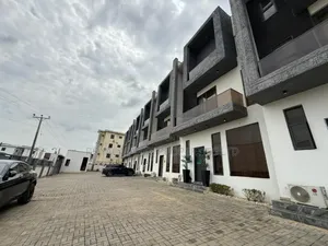 4bdrm Townhouse / Terrace in Jahi for rent