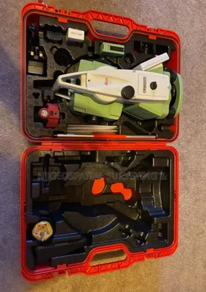 Leica Ts09 Plus R500 5"