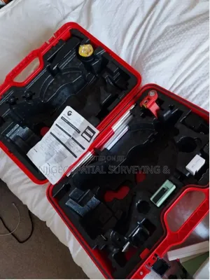 Leica Ts09 Plus R500 5"