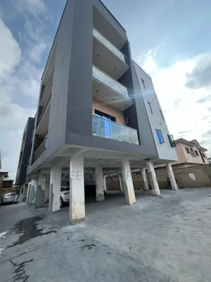 3bdrm Apartment in Ikeja for sale