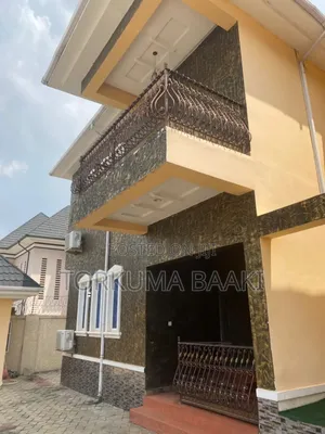 4bdrm Duplex in Jahi Gilmore for rent