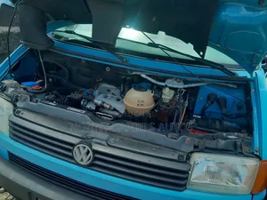 Volkswagen Transporter 2005 Blue