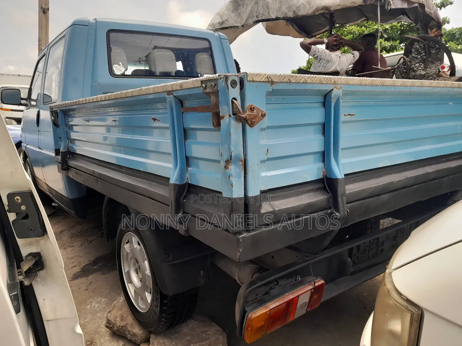 Volkswagen Transporter 2005 Blue