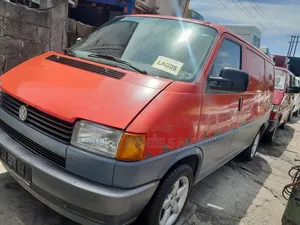 Volkswagen Transporter 2005 Red