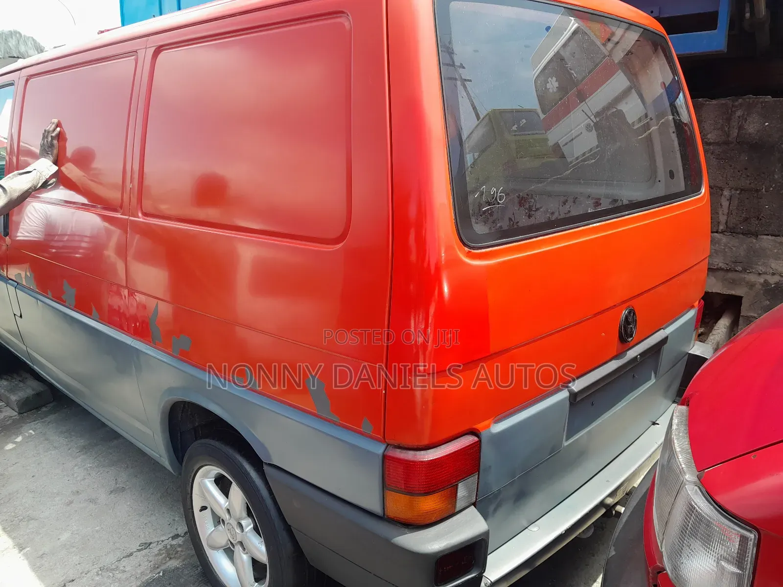 Volkswagen Transporter 2005 Red