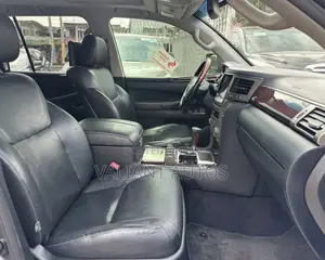 Lexus LX 570 AWD 2013 Gray