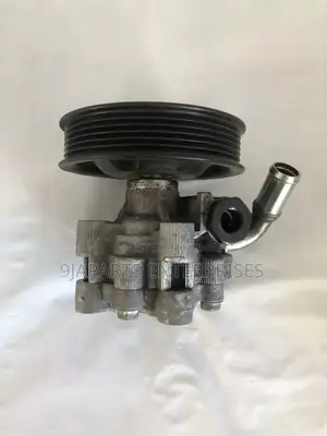 Power Steering Pump For 2005-2010 Dodge Magnum