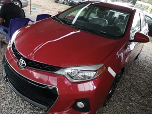 Toyota Corolla LE 4dr Sedan (1.8L 4cyl CVT) 2014 Red