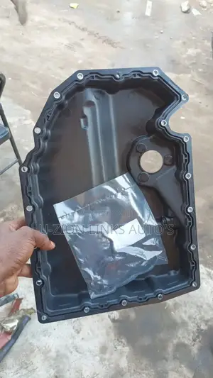 Plastic Sump for 2.0 Tsi Tightening for Passat Se 2013-2018