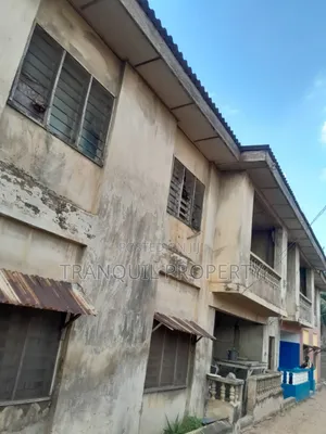12bdrm Block of Flats in Ibadan for sale