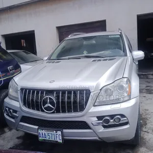 Mercedes-Benz GL-Class GL 450 2010 Silver