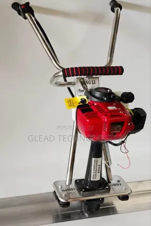 Concrete Vibrating Screed Machine.