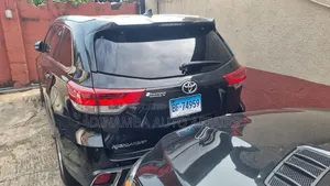 Toyota Highlander Limited 4x4 V6 (3.5L 6cyl 8A) 2018 Black