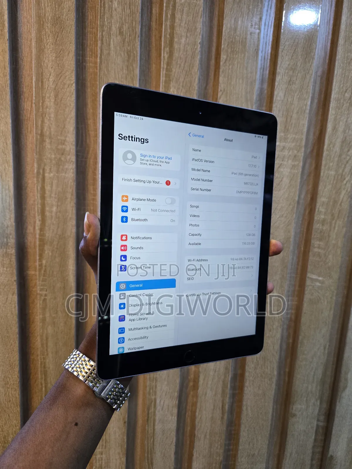 Apple iPad 9.7 128 GB Gray