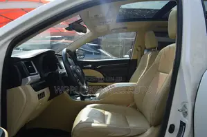 Toyota Highlander Limited Platinum 4dr SUV AWD (3.5L 6cyl 6A) 2015
