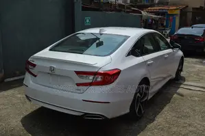 Honda Accord Sport (1.5L 4cyl Turbo 6M) 2019 White