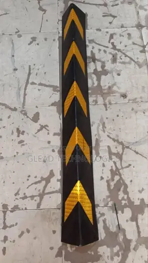 Plastic Corner Guard 55cm