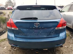 Toyota Venza V6 2010 Blue