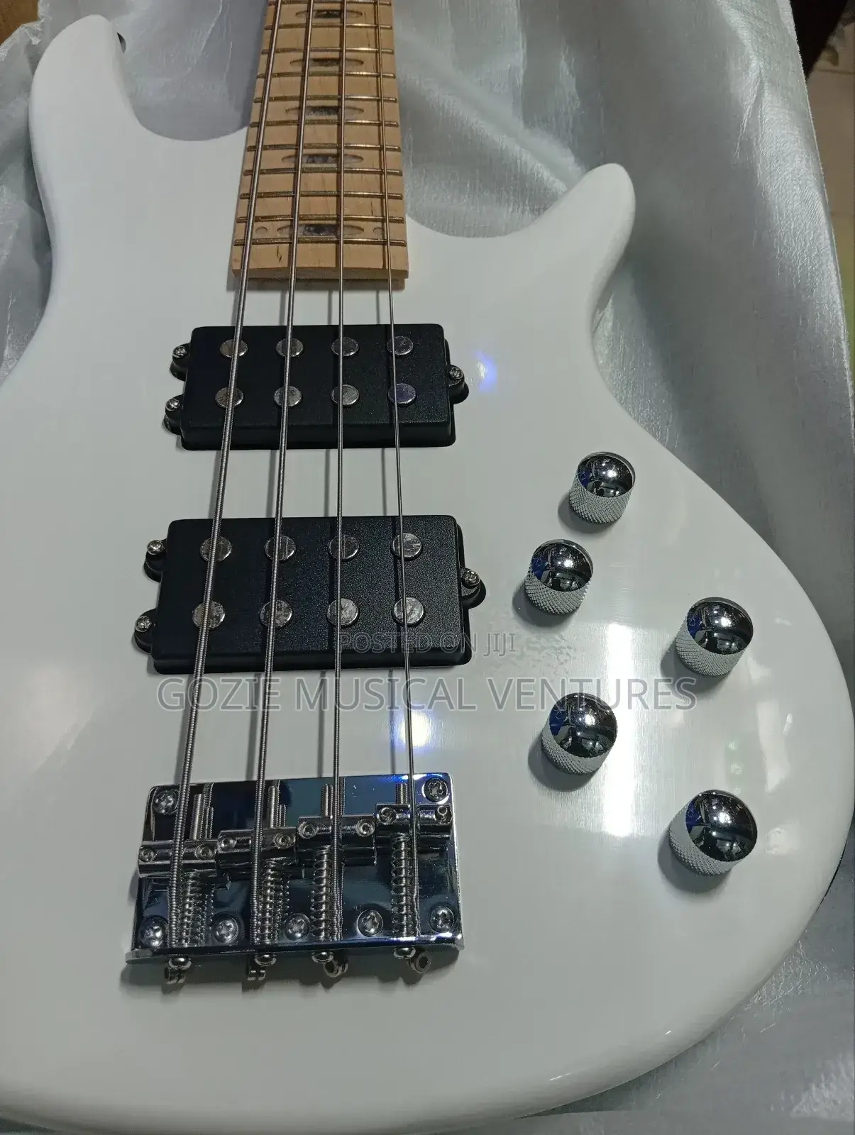 Four Strings Aivarez Bass Guitar