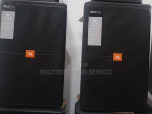 Quality Pair JBL 715 Speaker