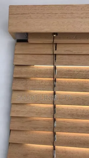 Premium Wooden Window Blinds – Natural Elegant Look