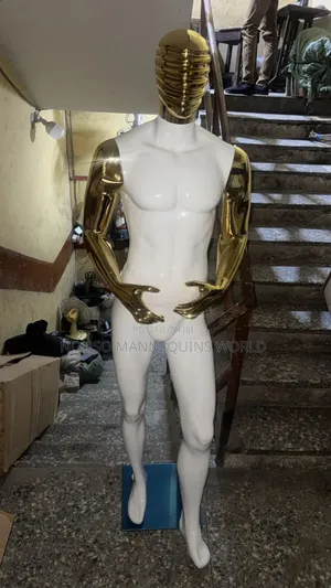 Small Head Spider Face White And Gold Chrome Male Mannequin