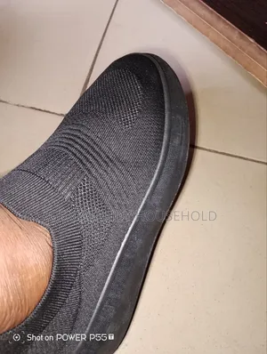 Black Sneaker