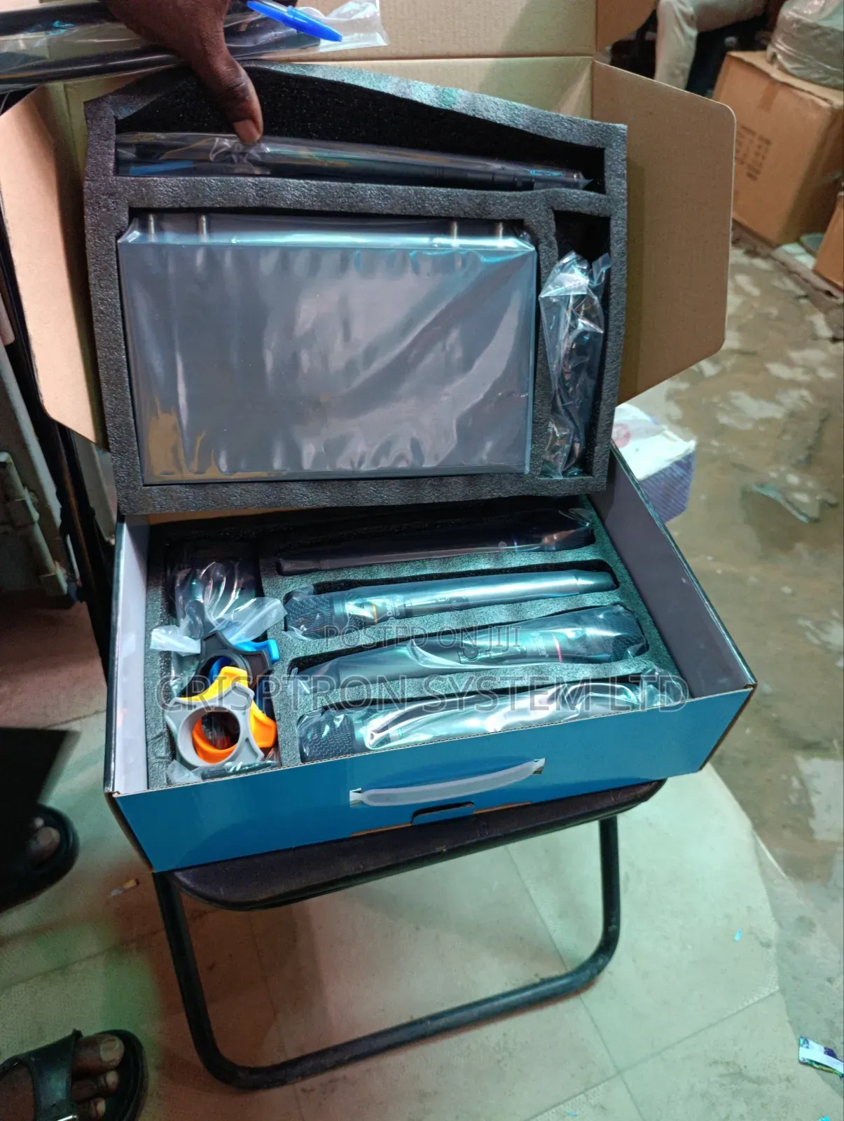 Debra Ux400