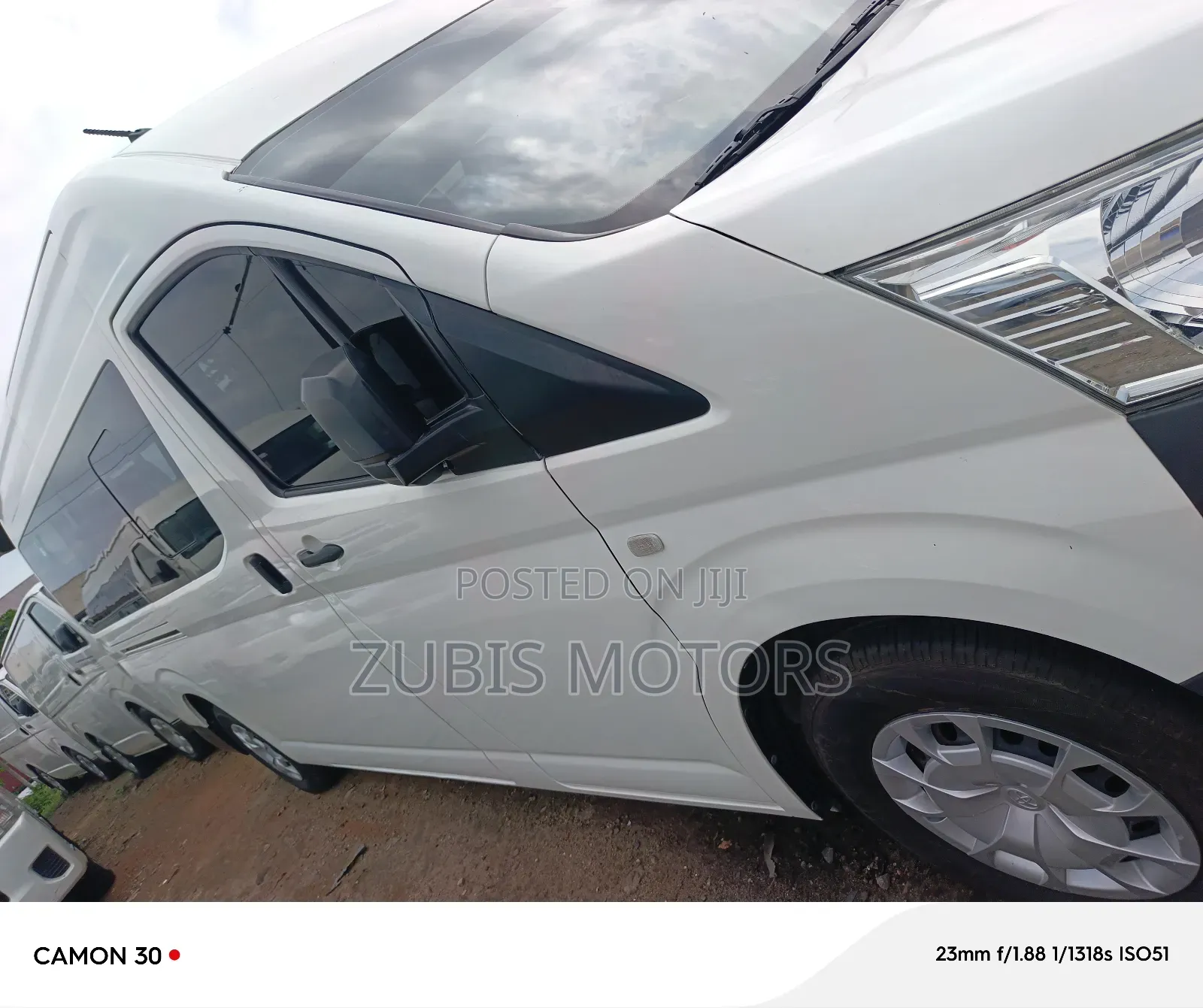 Toyota HiAce 2022 White