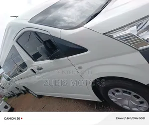 Toyota HiAce 2022 White
