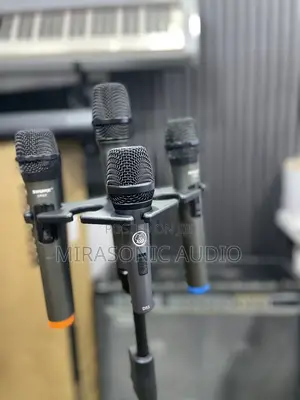 3 Legged Adjustable Microphone Stand ( 6 Ways)