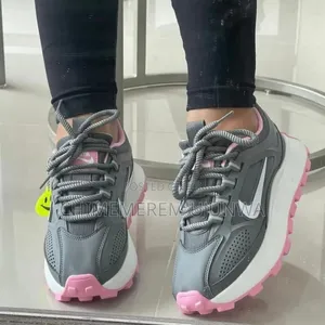 Ladies Nike Canvas