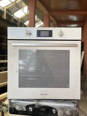 Inbuilt Indesit Oven