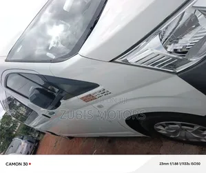 Toyota HiAce 2020 White