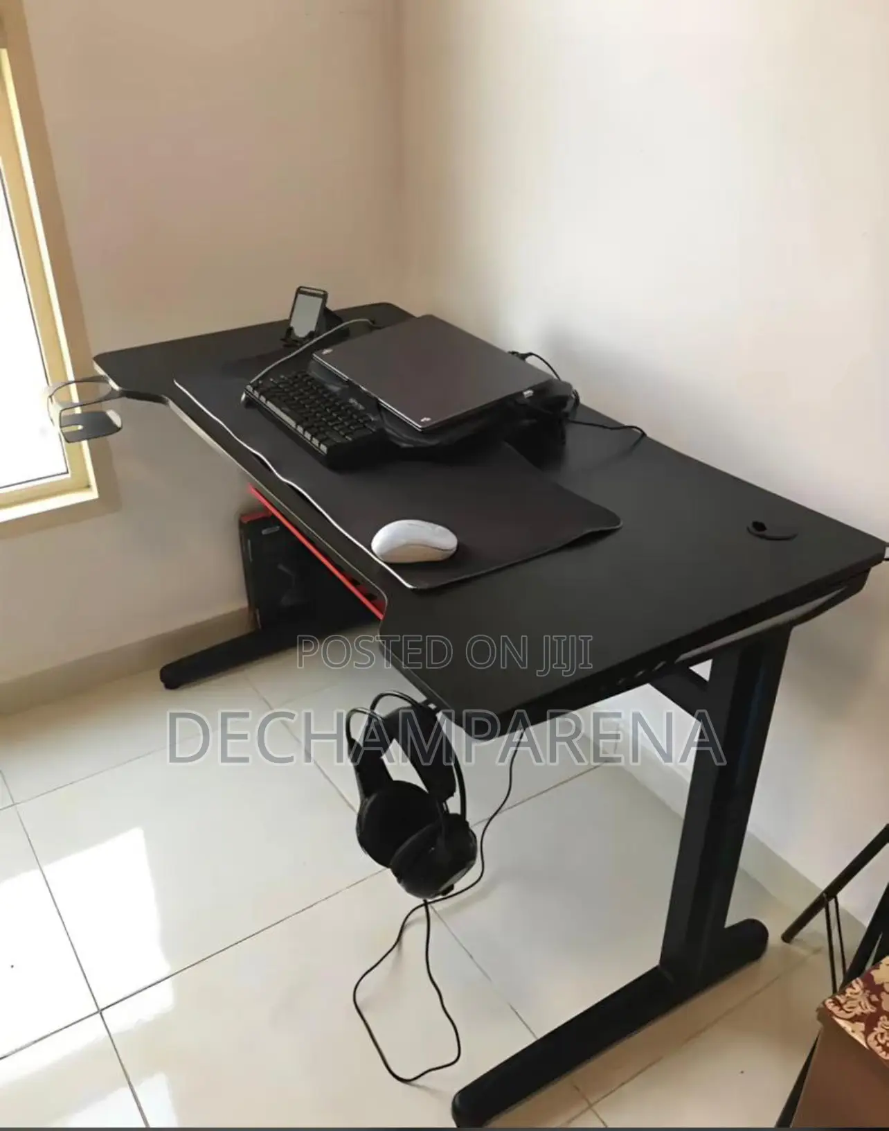 Working Table