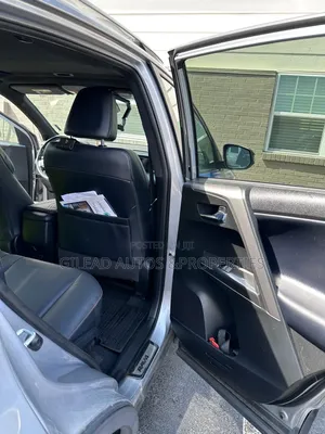 Toyota RAV4 SE FWD (2.5L 4cyl 6A) 2017 Silver