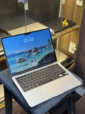Laptop Apple MacBook Air 2022 M2 8GB Apple M2 SSD 256GB