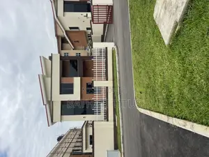 4bdrm Duplex in Life Camp for sale
