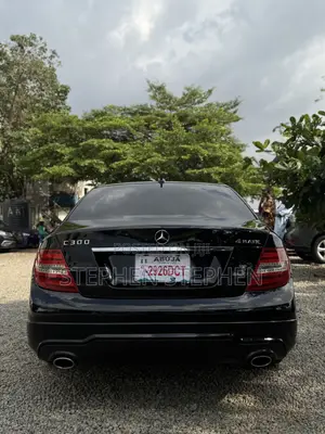Mercedes-Benz C300 2013 Black