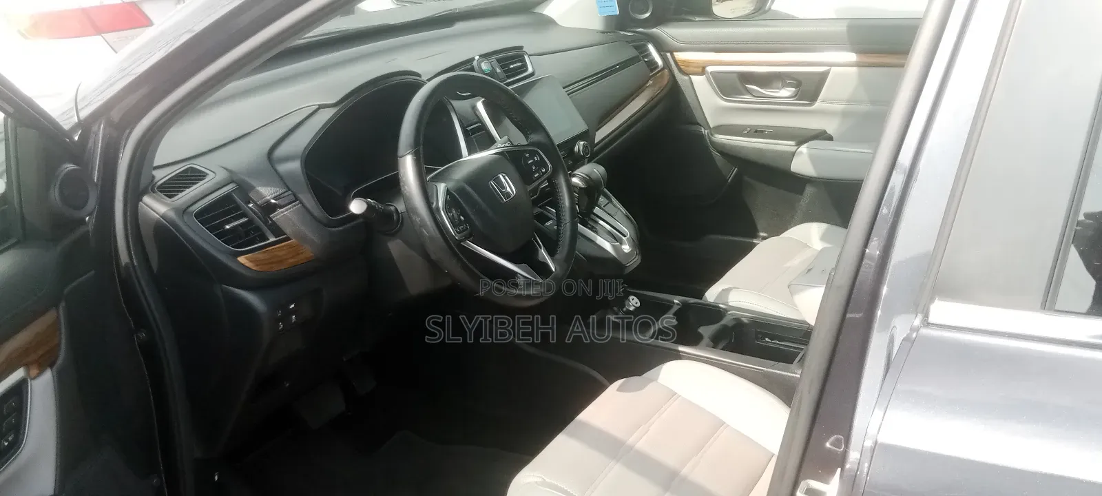 Honda CR-V 2022 Gray