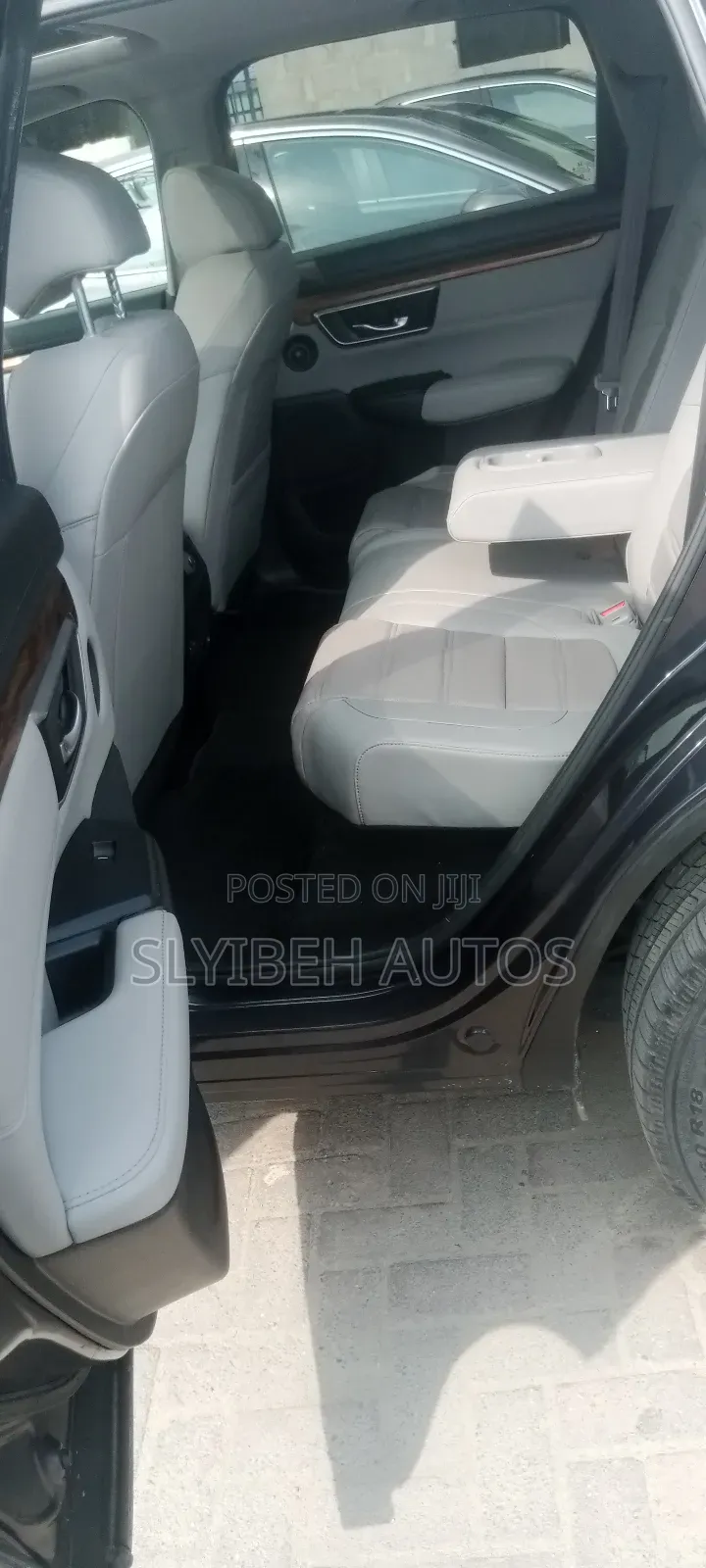 Honda CR-V 2022 Gray