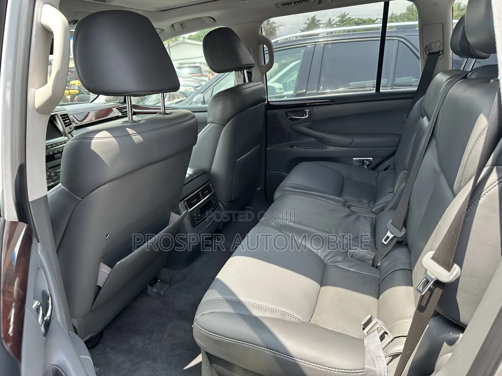 Lexus LX 570 2009 Silver