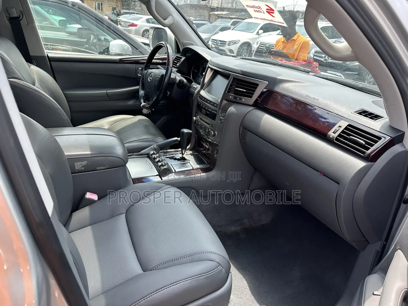 Lexus LX 570 2009 Silver