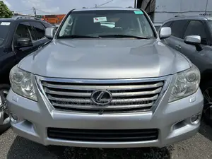 Lexus LX 570 2009 Silver