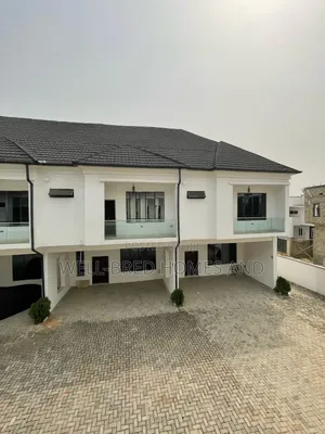 3bdrm Duplex in Ikota Lekki Lagos for sale