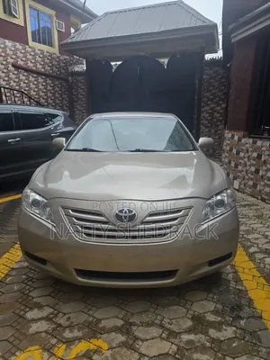 Toyota Camry 2008 Gold