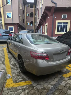 Toyota Camry 2008 Gold
