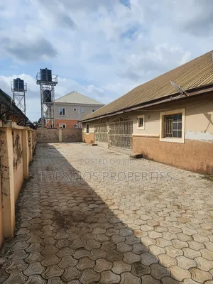 2bdrm Bungalow in Dawaki for rent