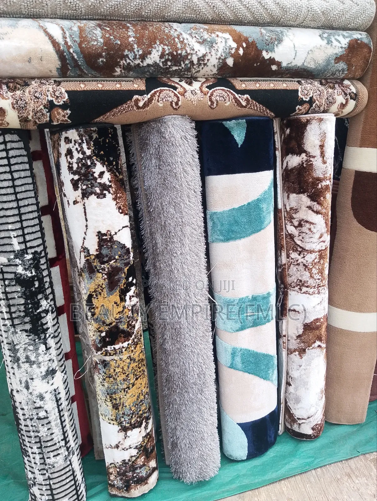 Luxury Patterned Center Rugs